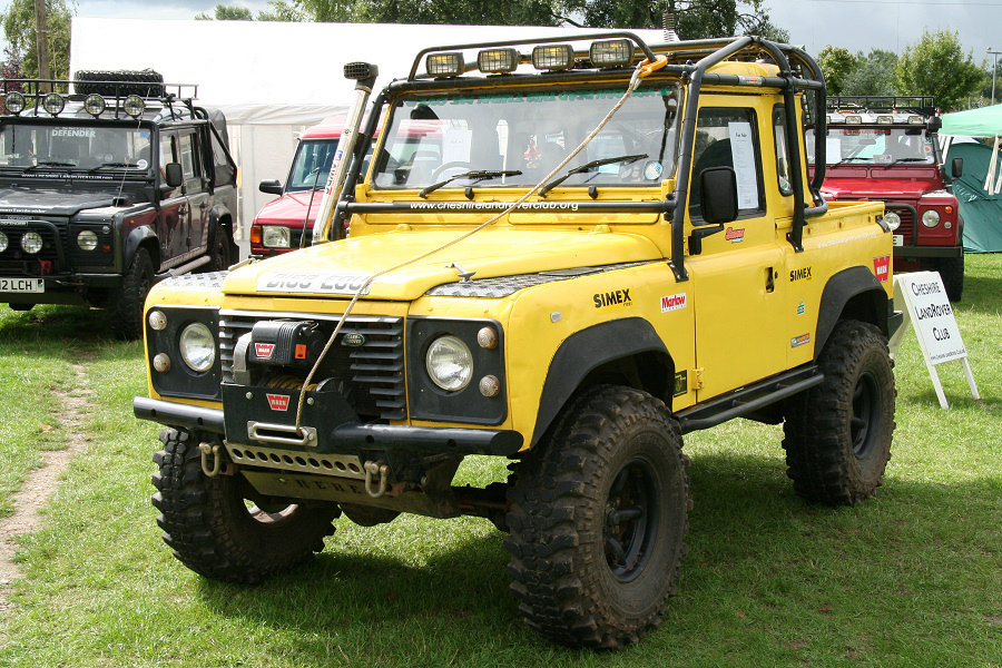 Yellow Defender 90 Extension Truck Cab