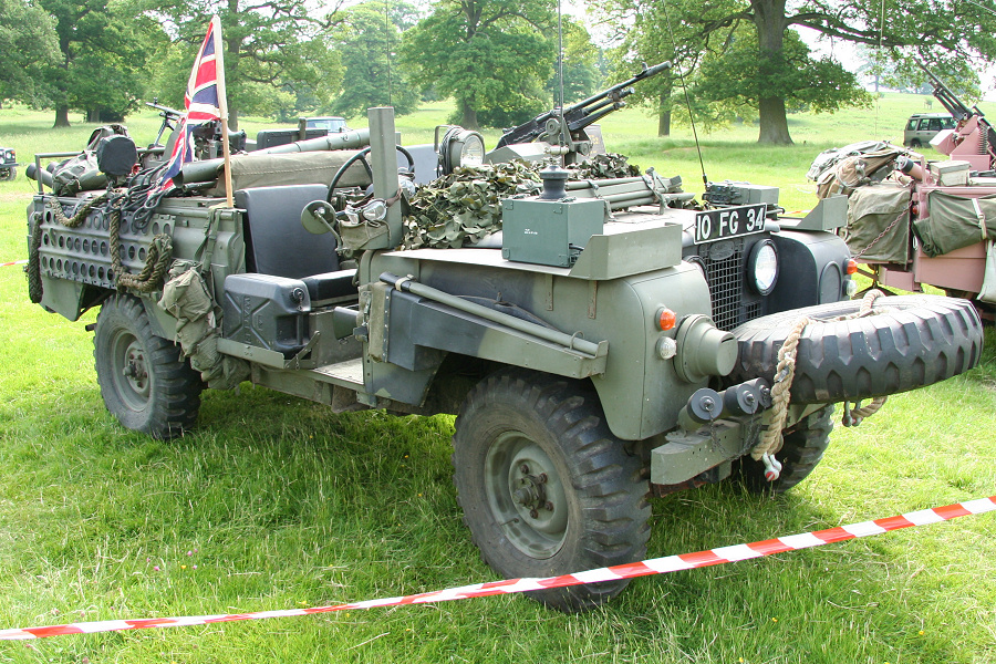 Adrian's Tomcat 100" Land Rover Pink Panthers